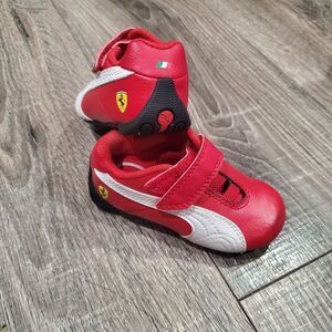 Baby Puma SF Future Cat V PS Unisex Sneakers Size 5C Baby Red Ferrari Shoes